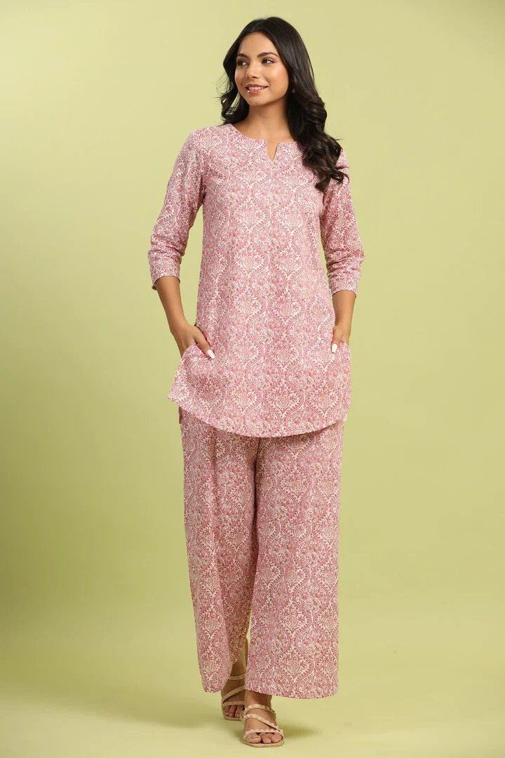 Women Pink Color Notch Neck Co-Ord Sets